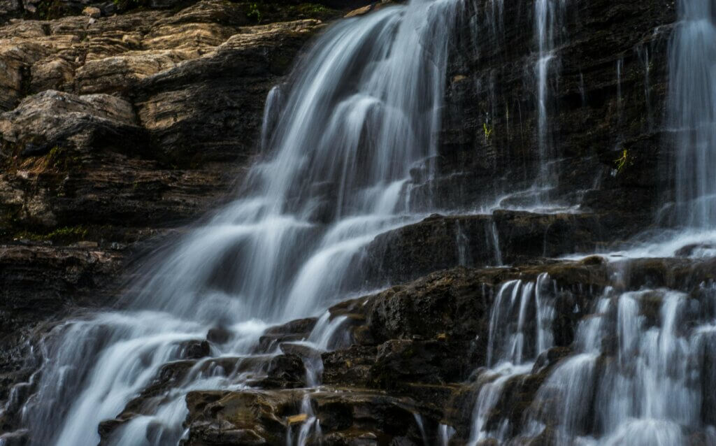 Kentucky-Waterfall-joshuaworoniecki