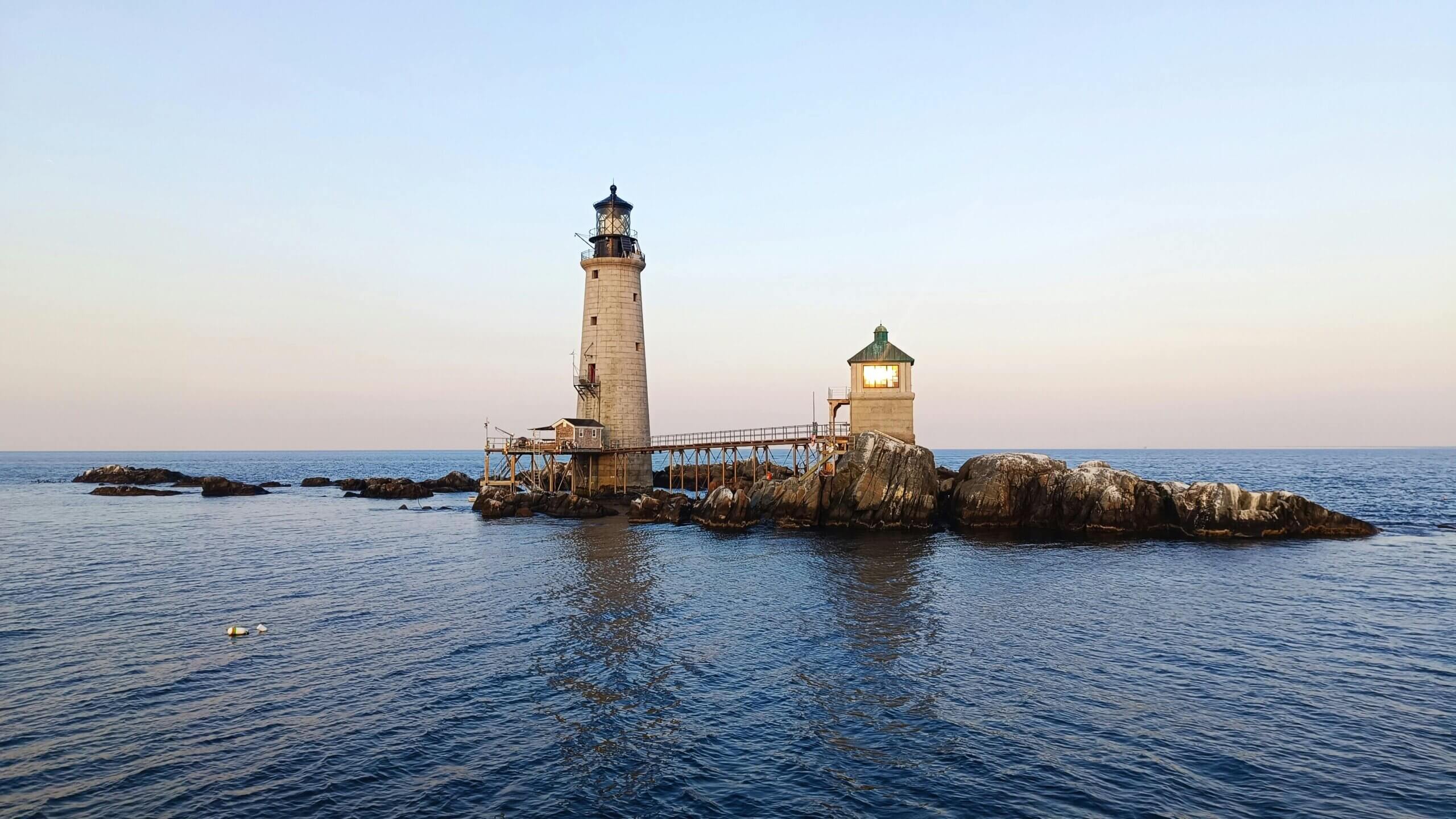 Massachusetts: A Travel Guide Through the Bay State