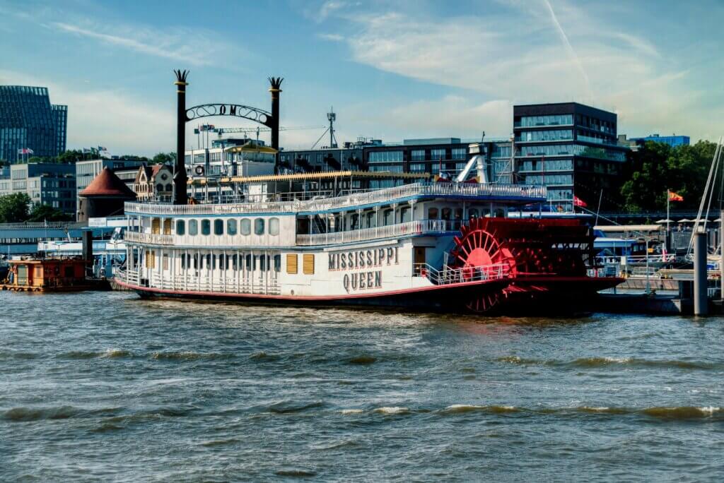 Riverboat-paparazzi-ratzfatzzi