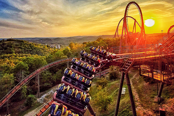 rollercoaster at silver dollar city
