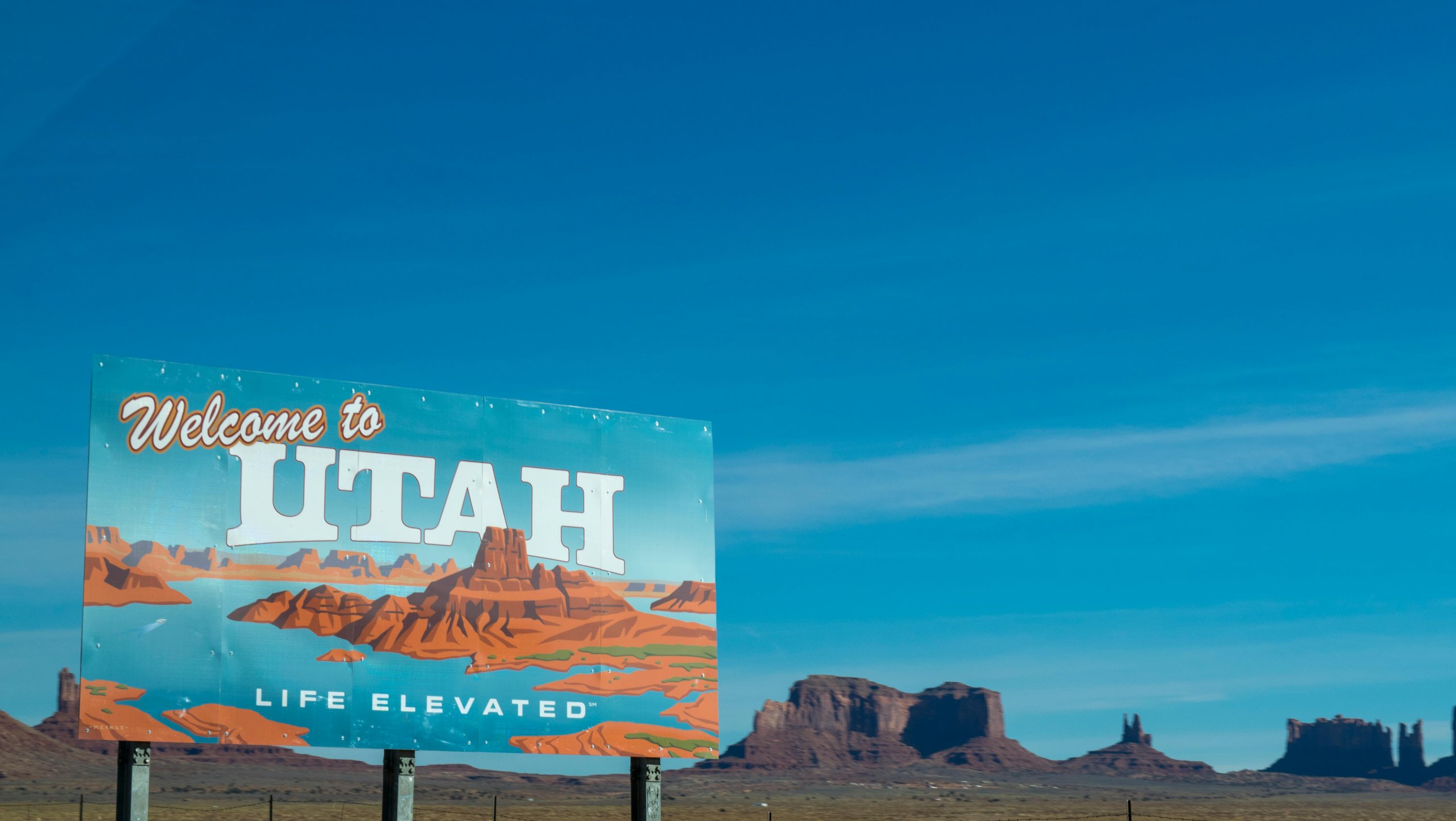 Utah: A Travel Guide Through the Beehive State